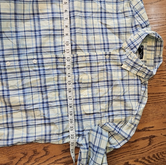 Gap slimfit XL buttondown long sleeve shirt. Blue and cream color. - Picture 6 of 10